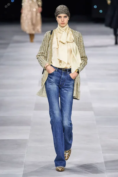Look 62